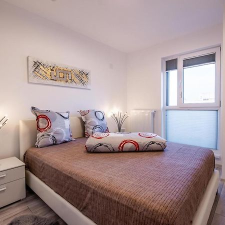 Luxury Westpark 2 Presidentialsuite With Lake View W4 Bucharest Luaran gambar