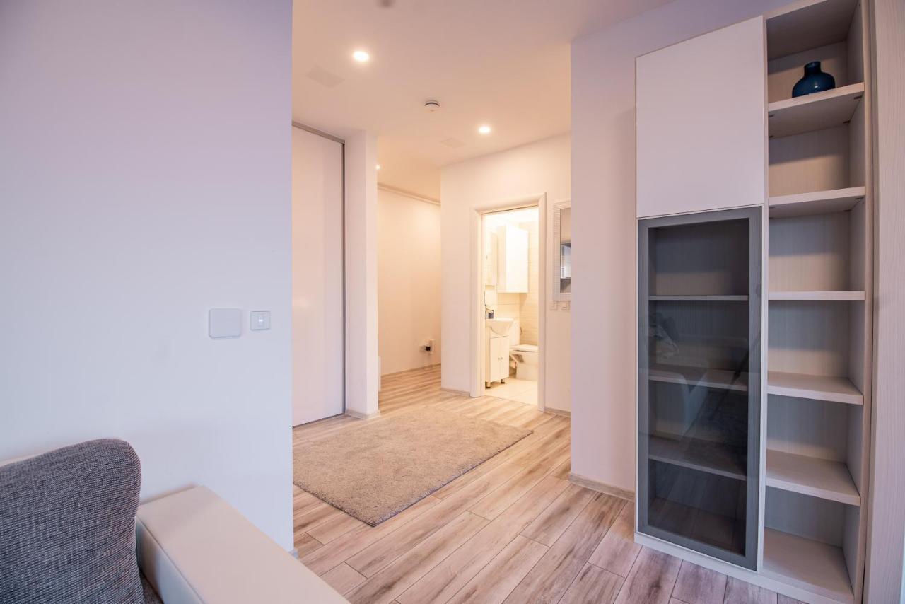 Luxury Westpark 2 Presidentialsuite With Lake View W4 Bucharest Luaran gambar